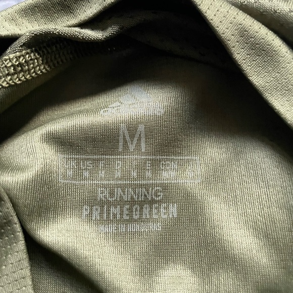 A bunch of pain shirts - Picture 11 of 11